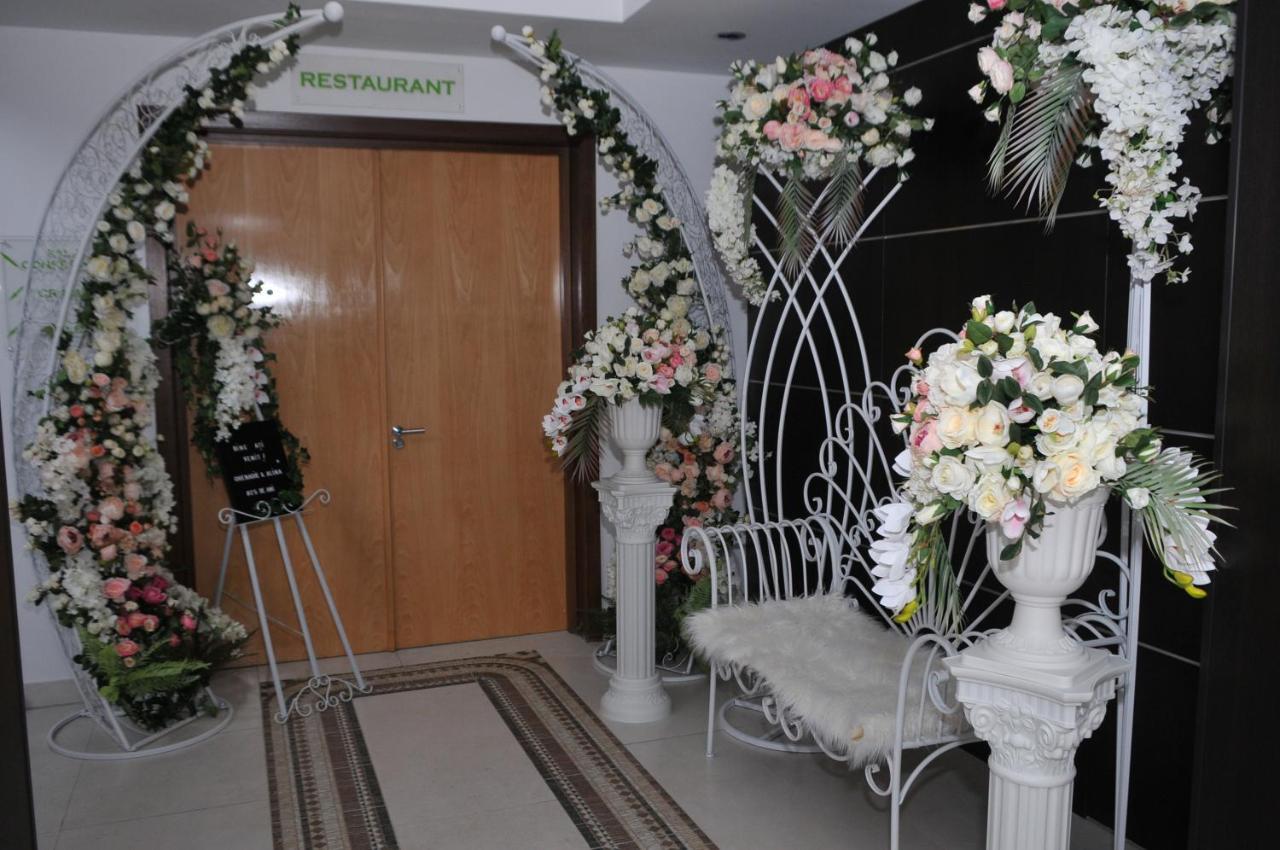 Hotel Ave Lux Săcele Zewnętrze zdjęcie