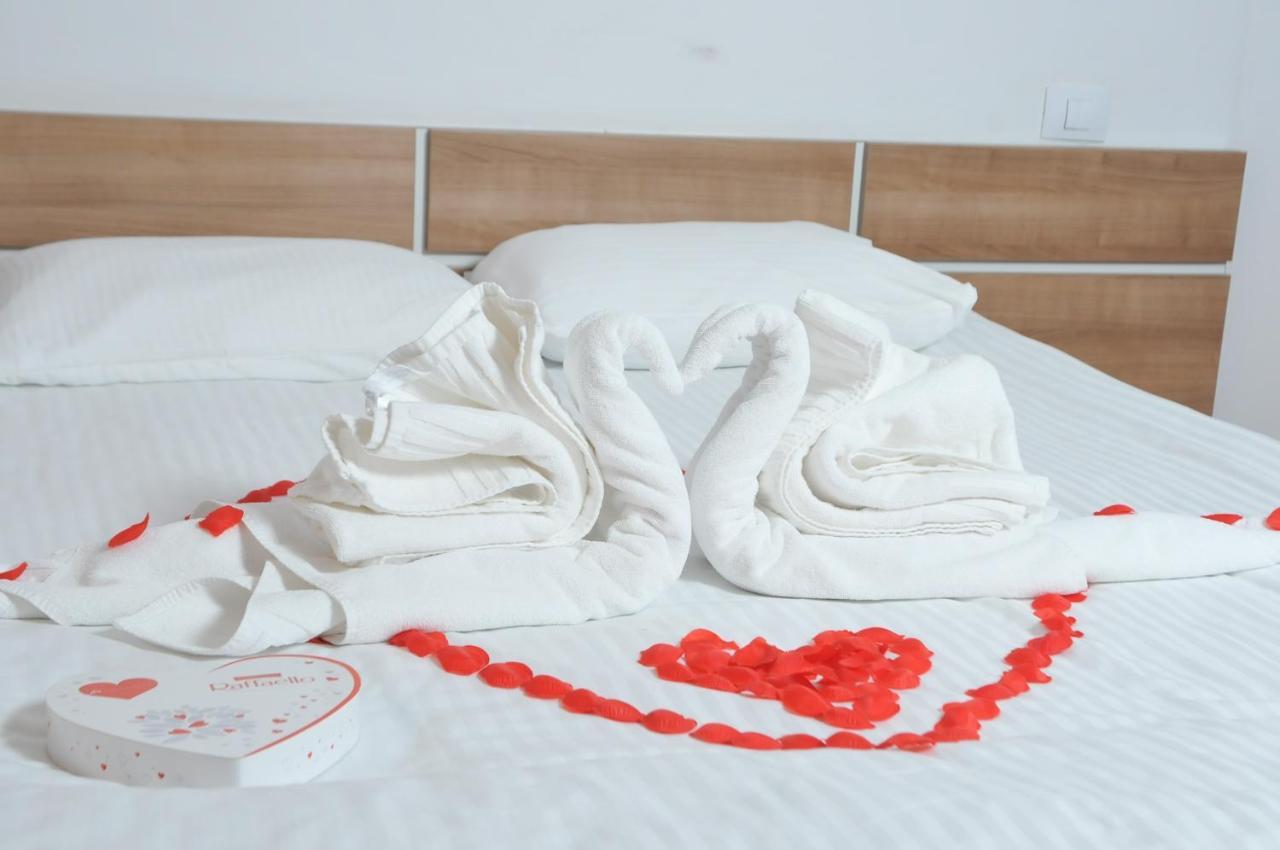 Hotel Ave Lux Săcele Zewnętrze zdjęcie
