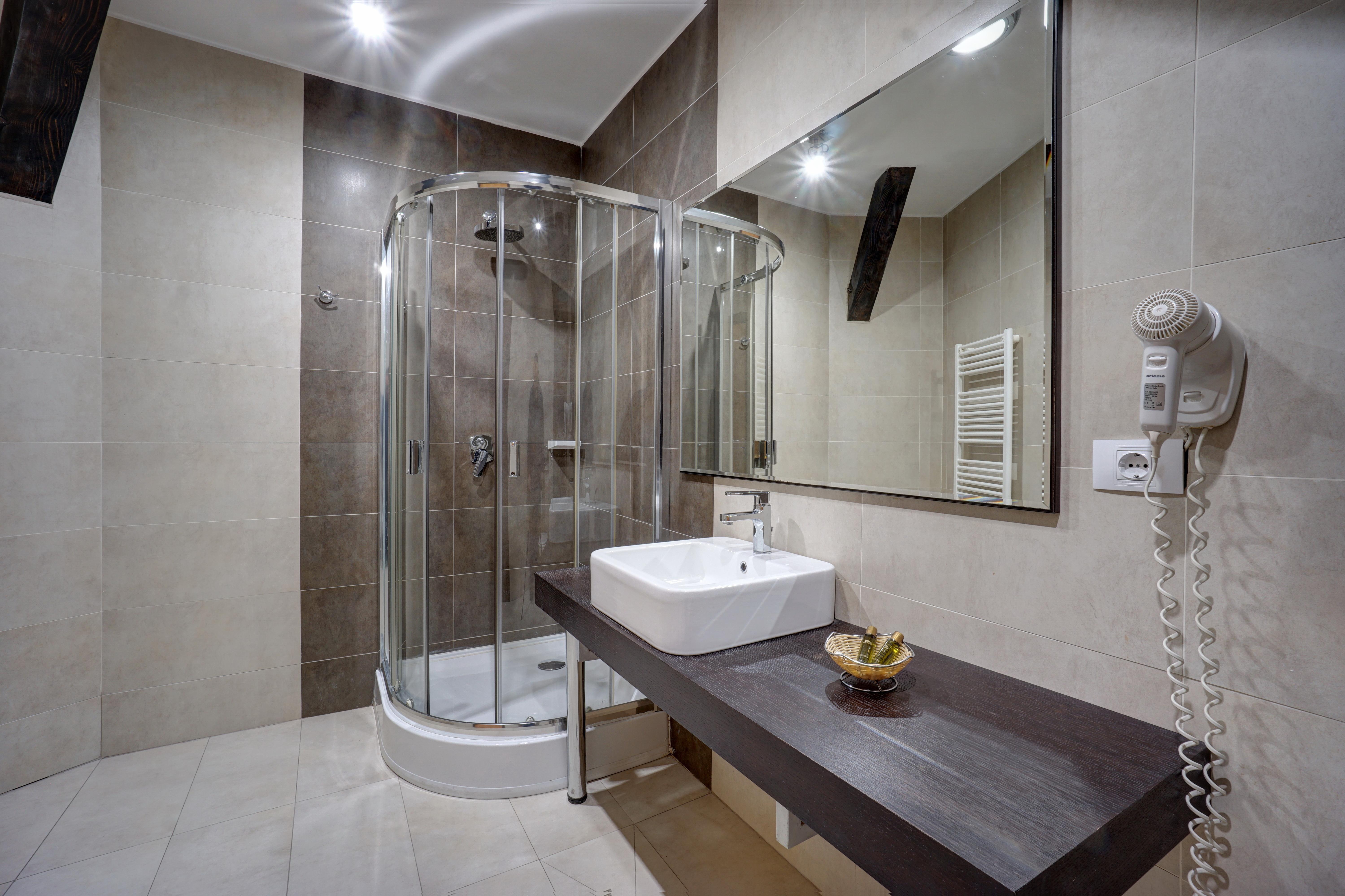 Hotel Ave Lux Săcele Zewnętrze zdjęcie