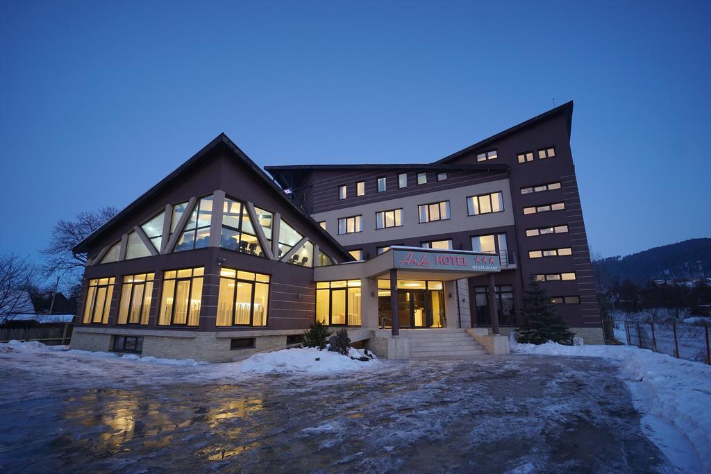 Hotel Ave Lux Săcele Zewnętrze zdjęcie