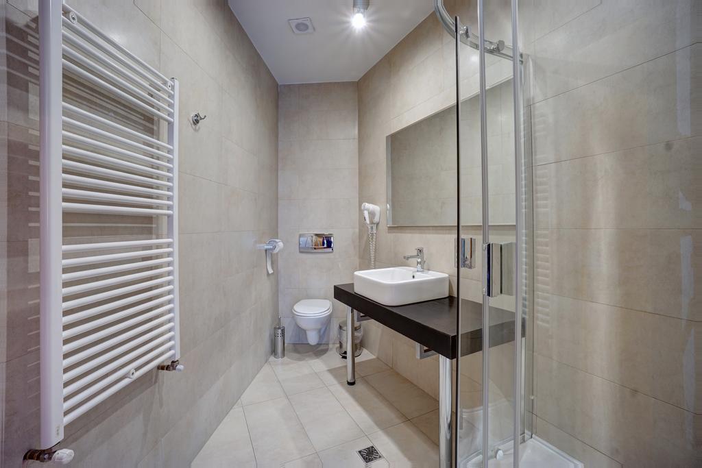 Hotel Ave Lux Săcele Zewnętrze zdjęcie