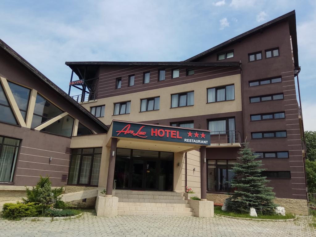 Hotel Ave Lux Săcele Zewnętrze zdjęcie