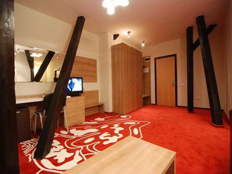 Hotel Ave Lux Săcele Zewnętrze zdjęcie
